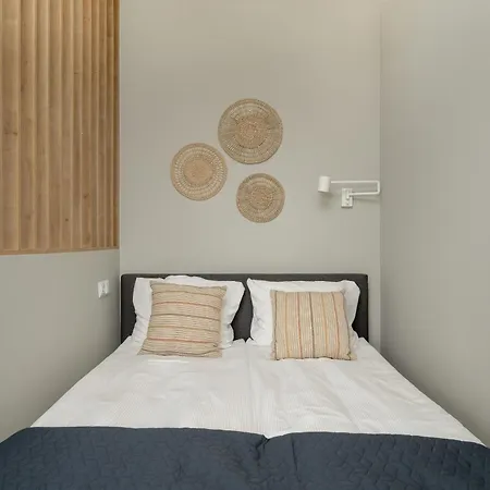 Cosy Studio With The Parking & River View By Renters アパート ヴロツワフ