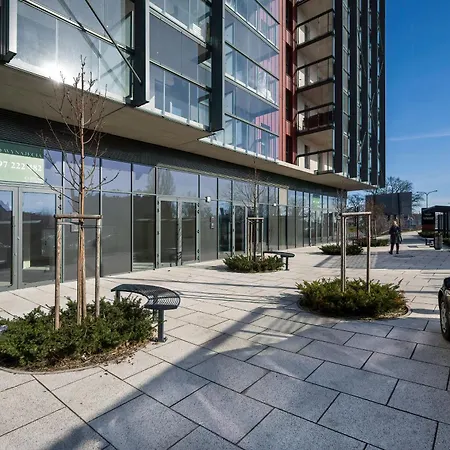 Cosy Studio With The Parking & River View By Renters * ヴロツワフ
