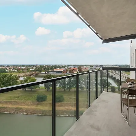 Cosy Studio With The Parking & River View By Renters * ヴロツワフ
