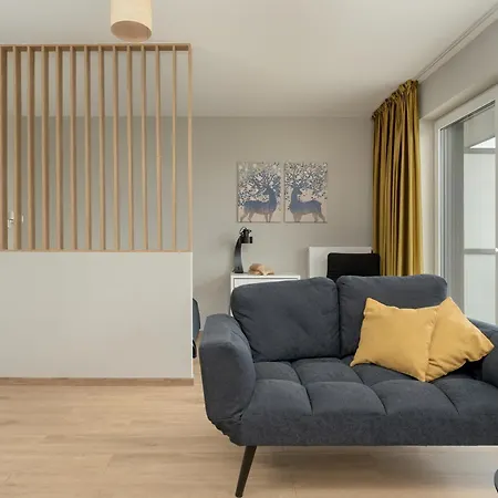 Cosy Studio With The Parking & River View By Renters アパート